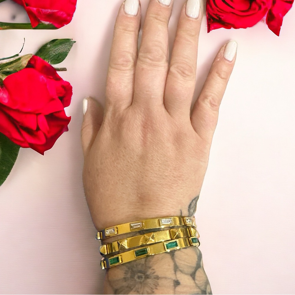 Fashion bracelets! Stainless steel! Three in a set!
